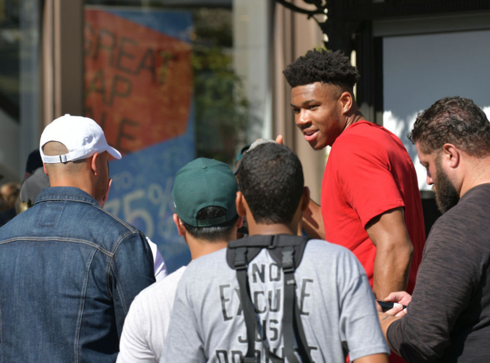 很多牌手输 很多牌手输